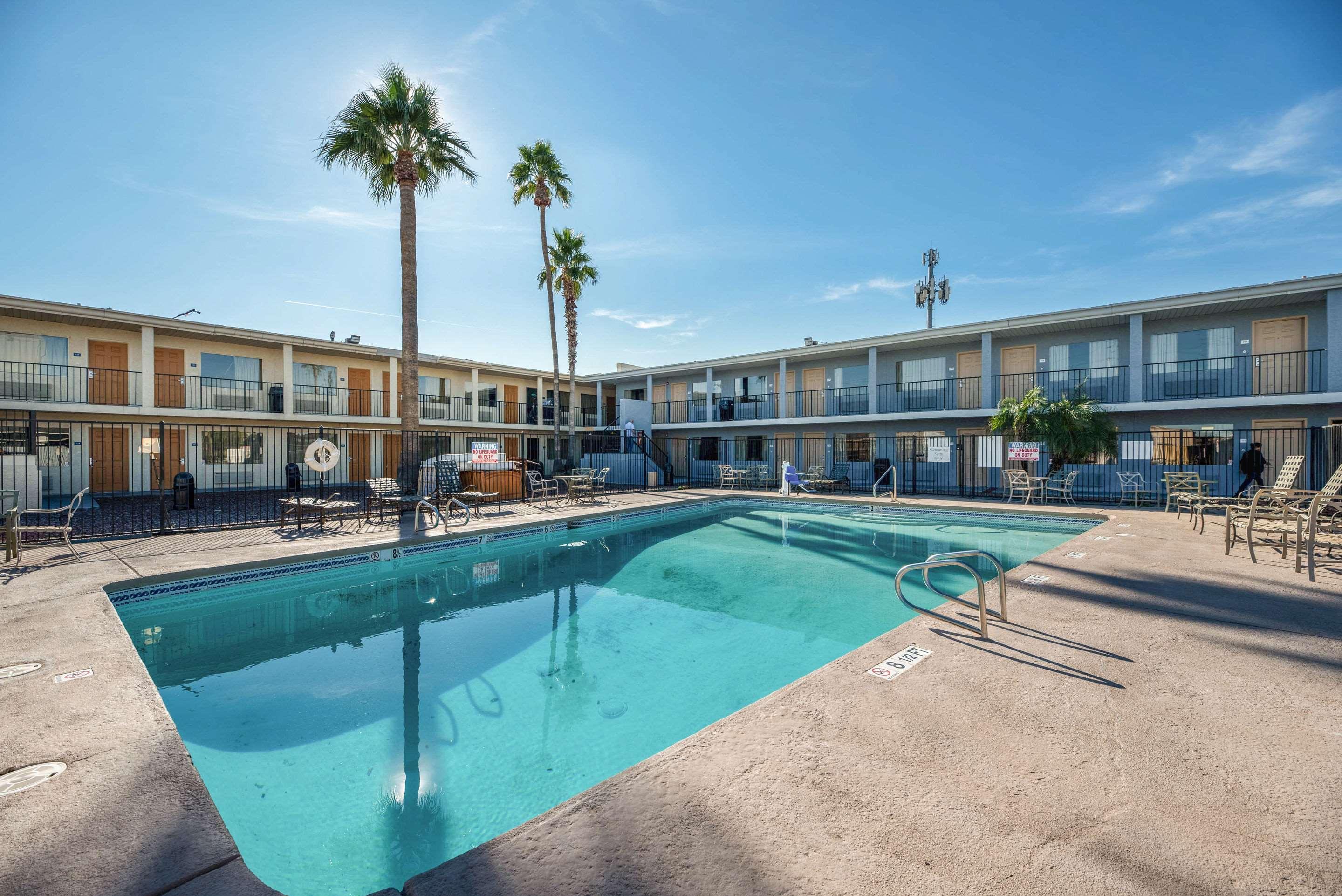 Econo Lodge Phoenix North I-17 Exteriér fotografie