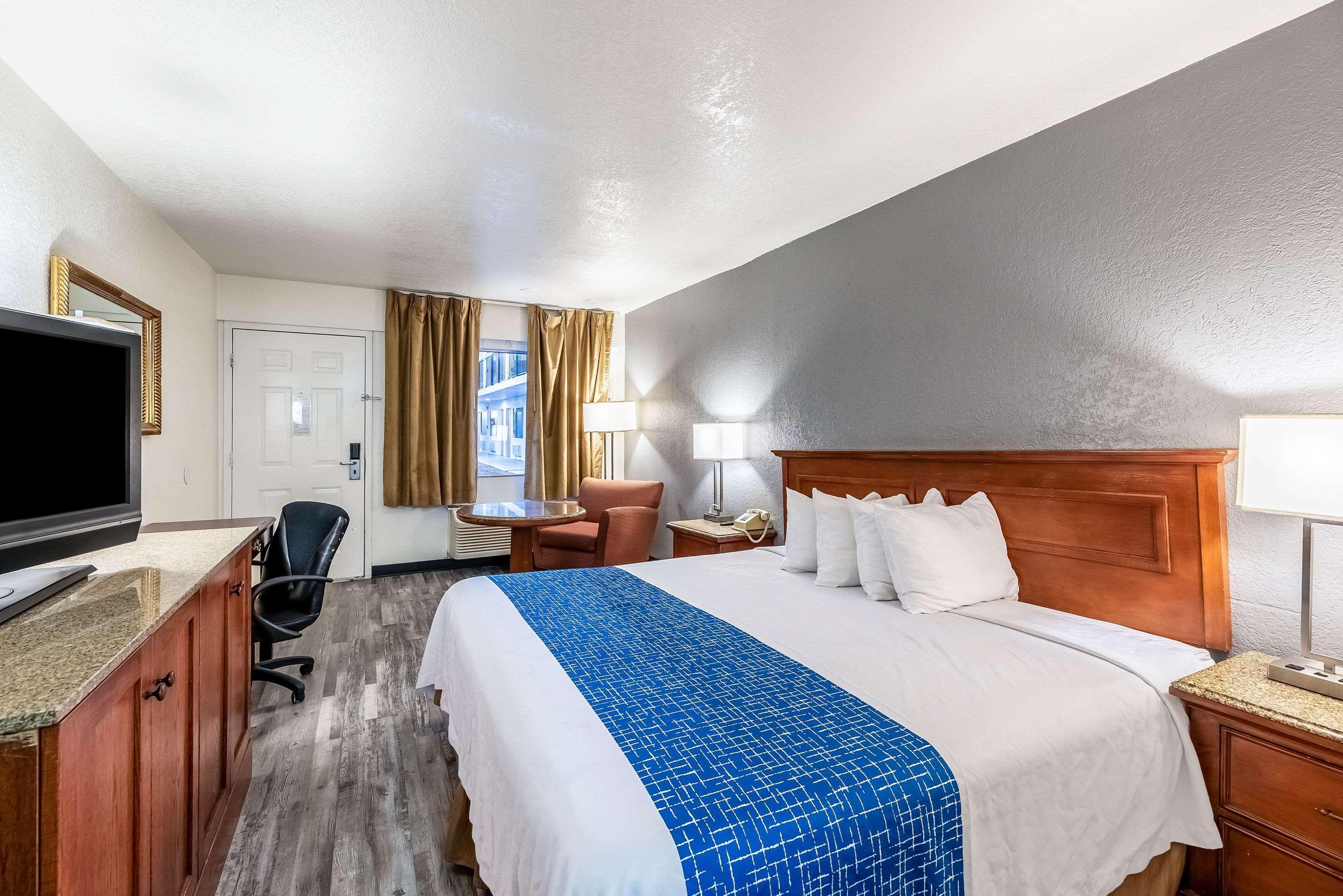 Econo Lodge Phoenix North I-17 Exteriér fotografie