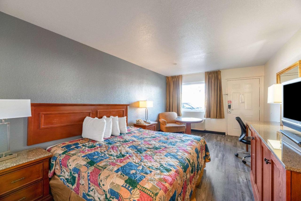 Econo Lodge Phoenix North I-17 Exteriér fotografie